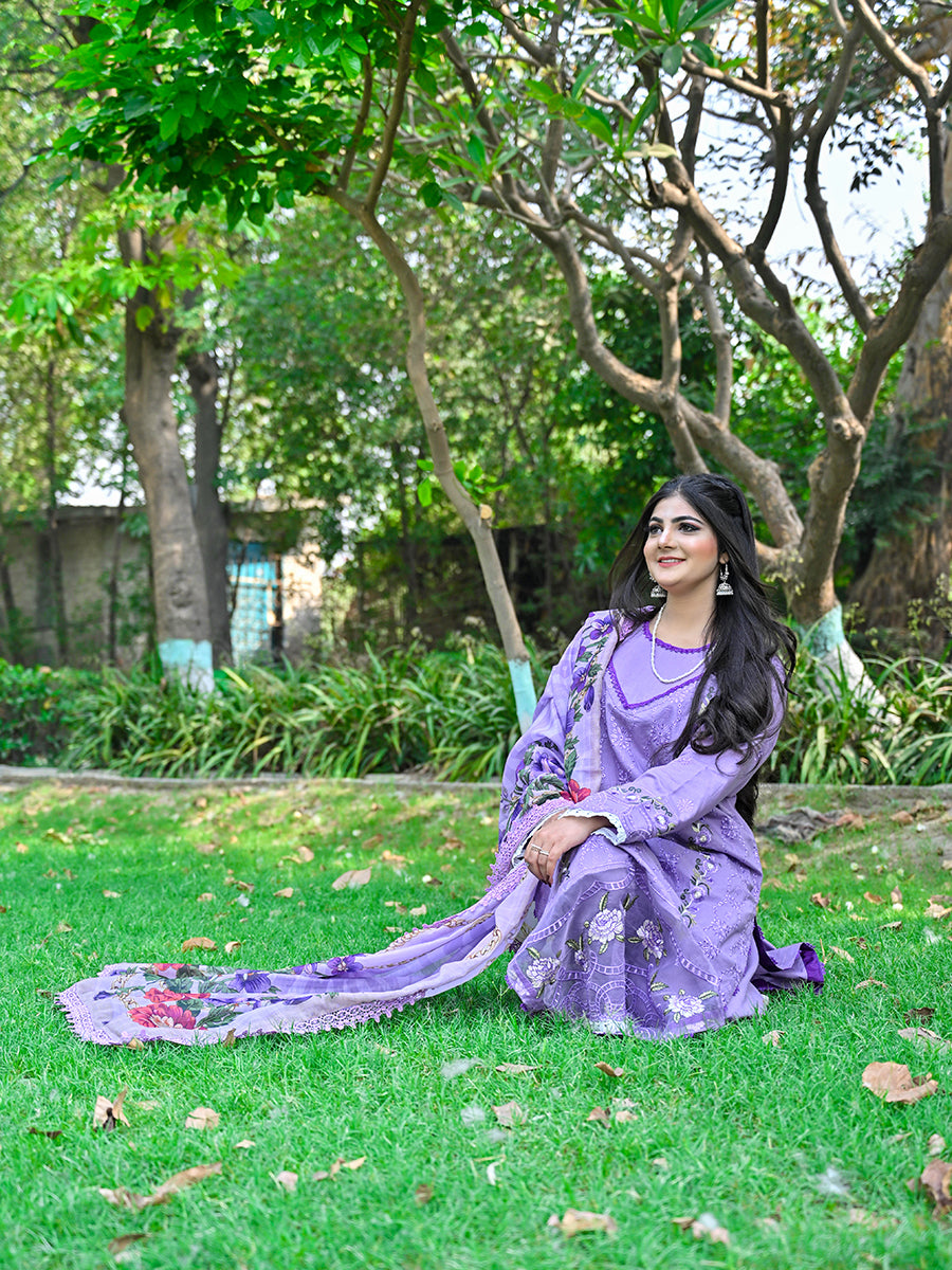 LUXURY 3 PIECE EMBROIDERED STITCHED